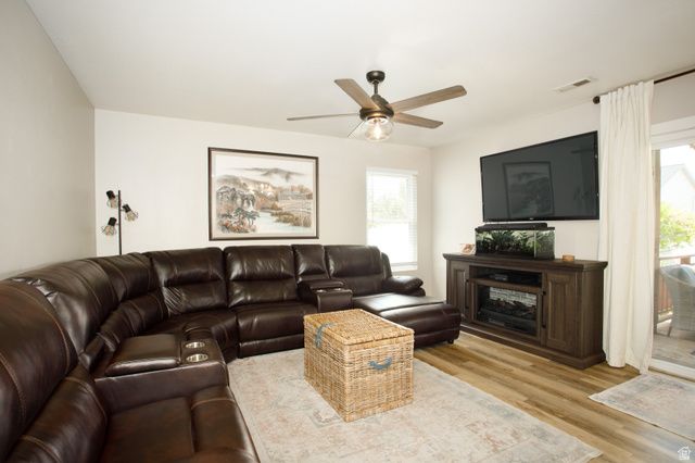 1952 N 725 E, Clearfield, UT 84015