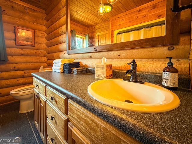 448 Dixie Meadow Lane, Mount Airy, GA 30563