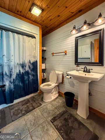 448 Dixie Meadow Lane, Mount Airy, GA 30563