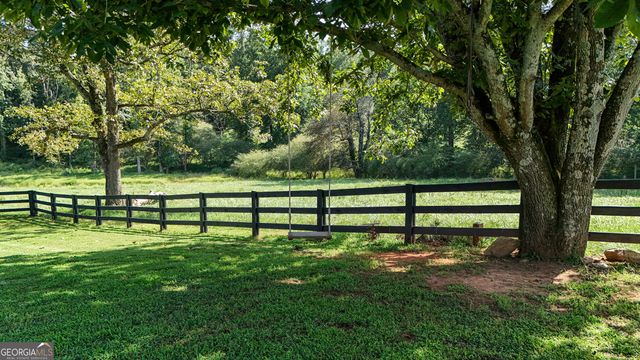 448 Dixie Meadow Lane, Mount Airy, GA 30563