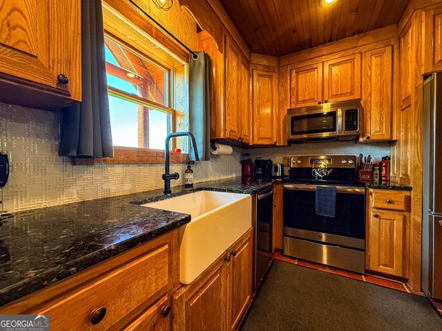 448 Dixie Meadow Lane, Mount Airy, GA 30563