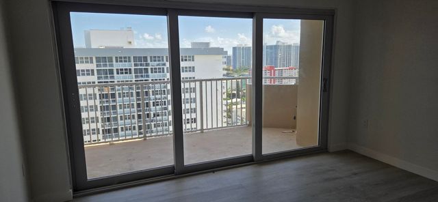 1980 S Ocean Drive 22c, Hallandale Beach, FL 33009