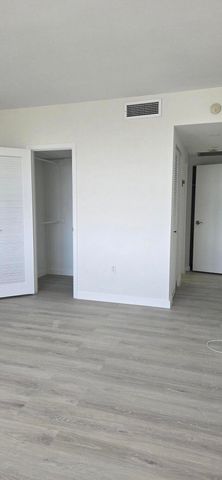 1980 S Ocean Drive 22c, Hallandale Beach, FL 33009