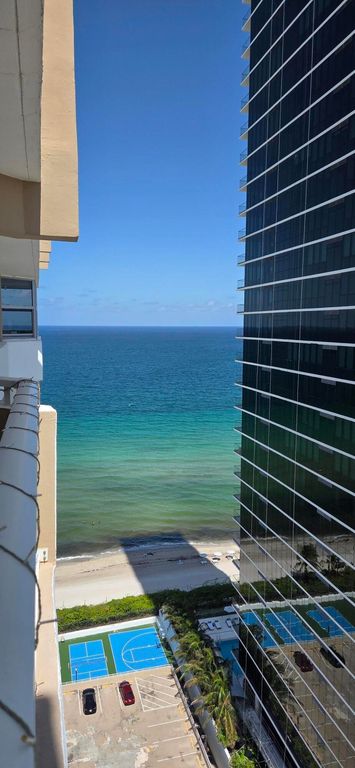 1980 S Ocean Drive 22c, Hallandale Beach, FL 33009