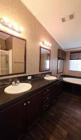 205 Cedar Bend Rd, Gladewater, TX 75647