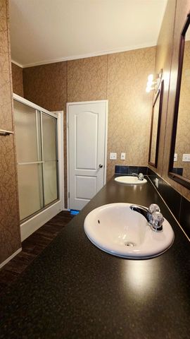 205 Cedar Bend Rd, Gladewater, TX 75647