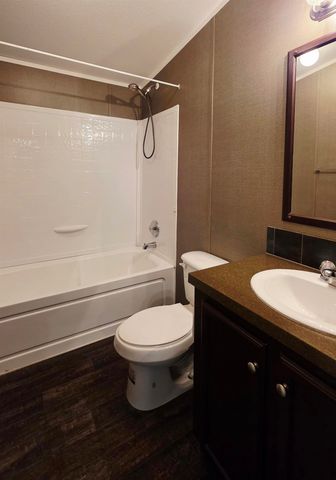 205 Cedar Bend Rd, Gladewater, TX 75647