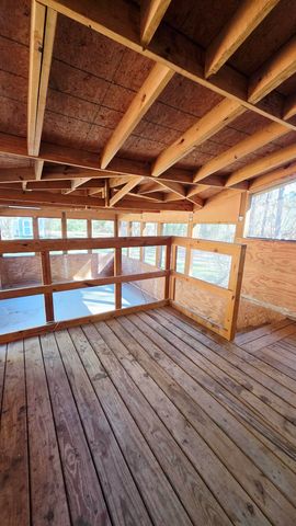 205 Cedar Bend Rd, Gladewater, TX 75647