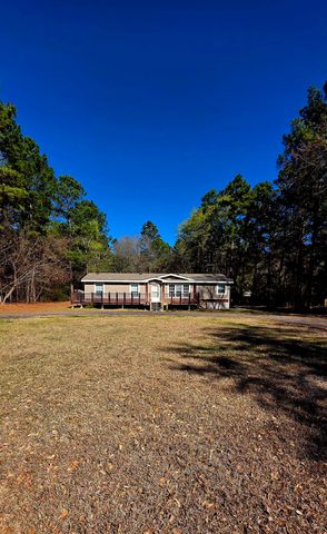 205 Cedar Bend Rd, Gladewater, TX 75647