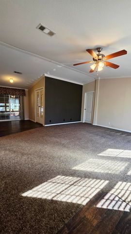 205 Cedar Bend Rd, Gladewater, TX 75647