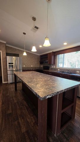 205 Cedar Bend Rd, Gladewater, TX 75647