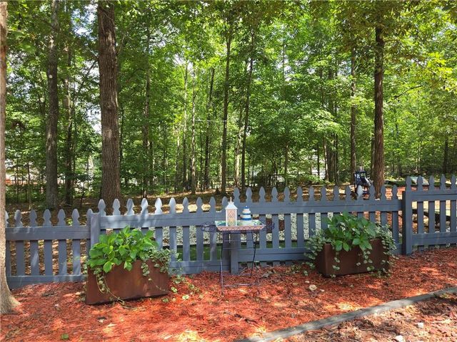 7115 Fletcher Drive, Winston, GA 30187