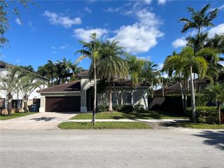 16637 SW 52nd St, Miami, FL 33185