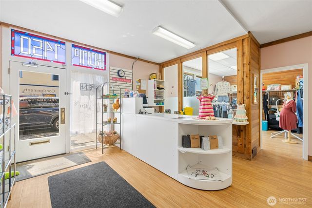 313 W First Street #STORE, Port Angeles, WA 98362