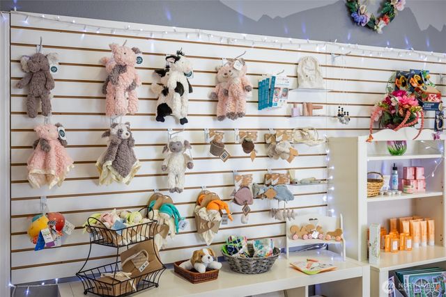 313 W First Street #STORE, Port Angeles, WA 98362