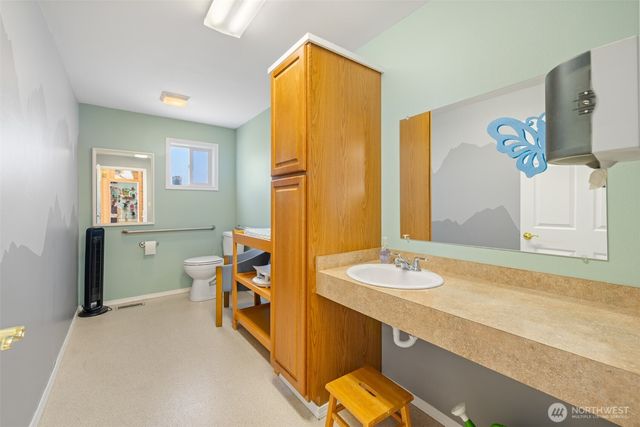 313 W First Street #STORE, Port Angeles, WA 98362