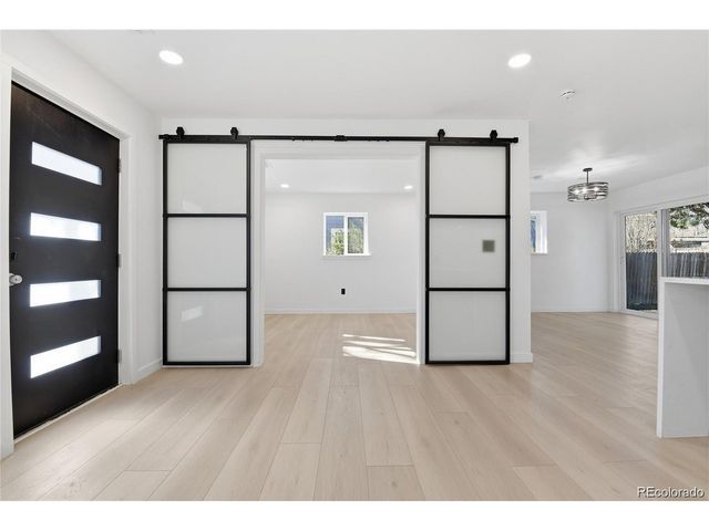 1431 S Glencoe St, Denver, CO 80222