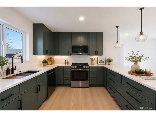 1431 S Glencoe St, Denver, CO 80222