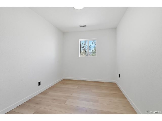 1431 S Glencoe St, Denver, CO 80222