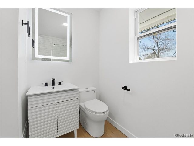 1431 S Glencoe St, Denver, CO 80222