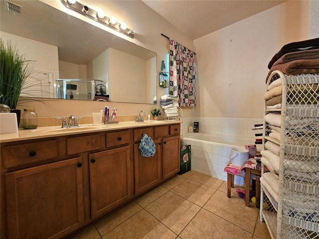 2750 CORBEL LOOP, Kissimmee, FL 34746