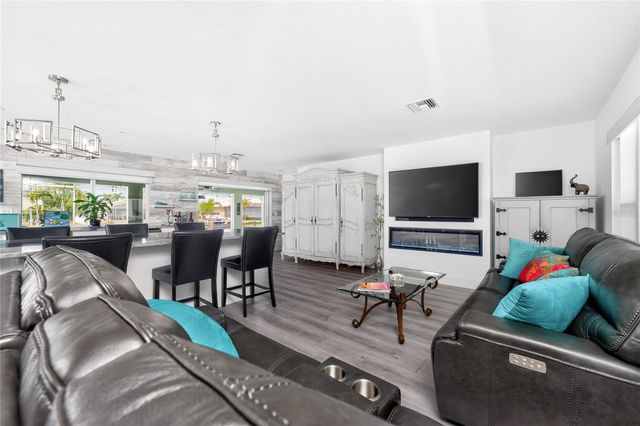 391 VIA ESPLANADE, Punta Gorda, FL 33950