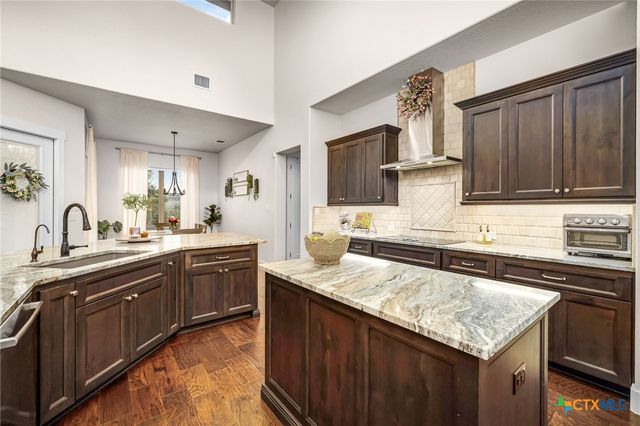 625 Haven Point Loop, New Braunfels, TX 78132