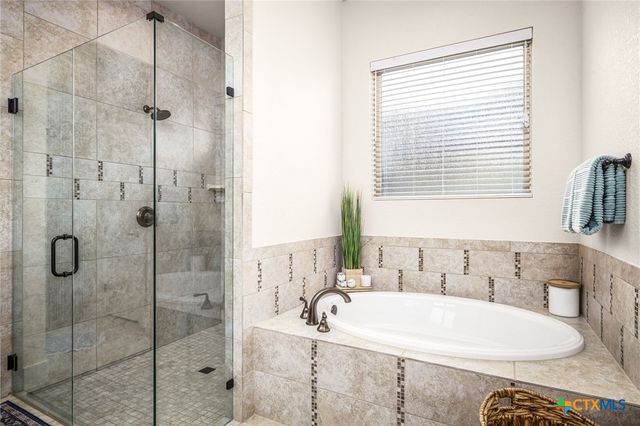 625 Haven Point Loop, New Braunfels, TX 78132