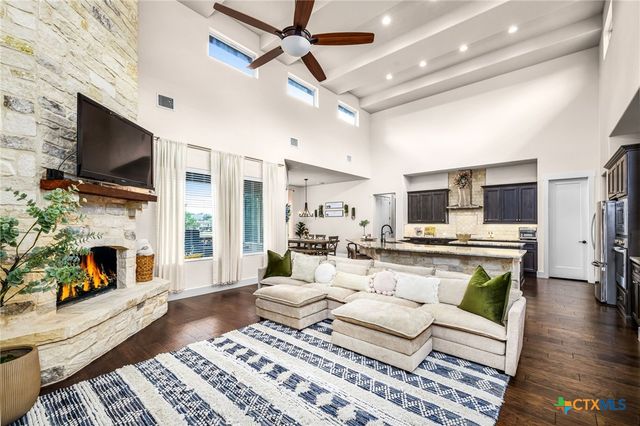 625 Haven Point Loop, New Braunfels, TX 78132