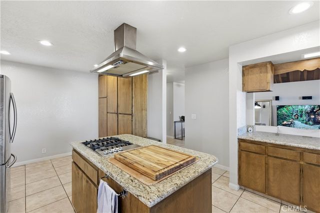 18169 Deauville, Victorville, CA 92395