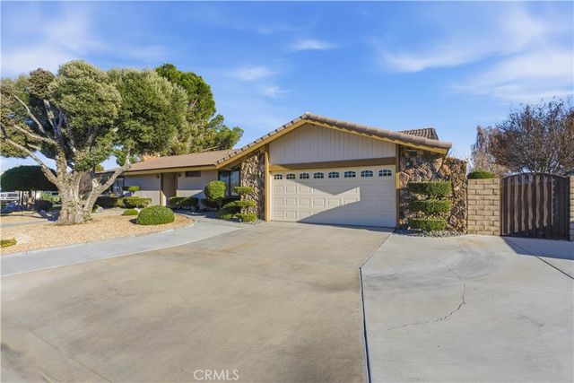 18169 Deauville, Victorville, CA 92395