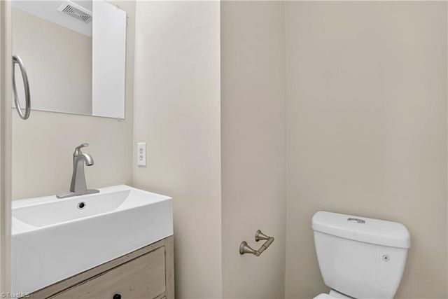4700 Pine Hollow Lane, Greensboro, NC 27410
