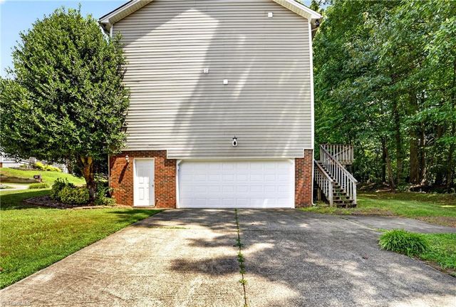 4700 Pine Hollow Lane, Greensboro, NC 27410