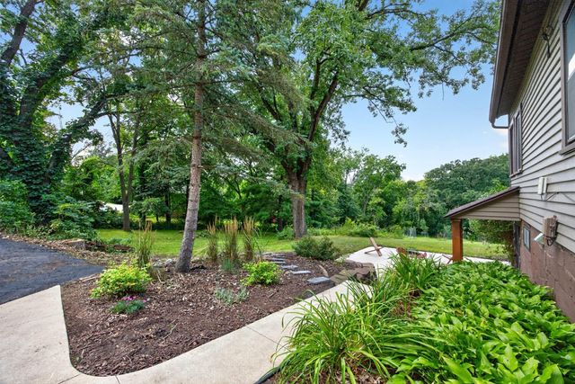 2505 E River Road NE, Rochester, MN 55906