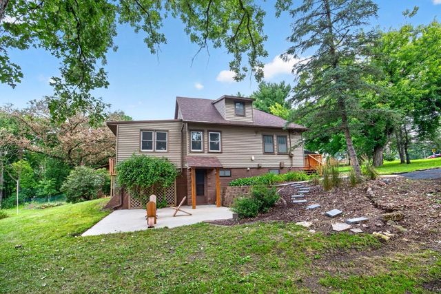 2505 E River Road NE, Rochester, MN 55906