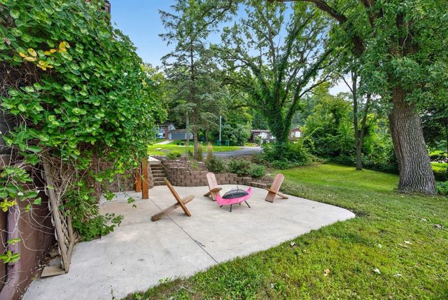 2505 E River Road NE, Rochester, MN 55906