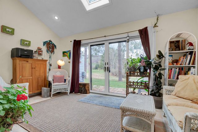 111 Lakeland Drive # 2B, Hartford, VT 05059