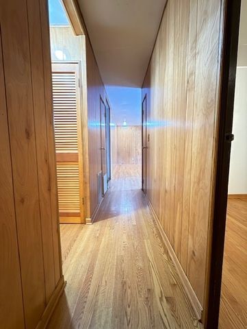 804 HILLSIDE Drive, Streamwood, IL 60107