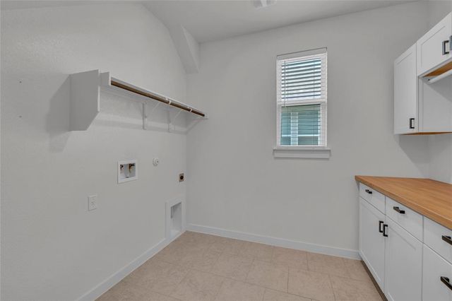 125 High Plains DR, Georgetown, TX 78628