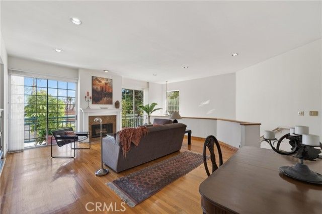 4464 Moorpark 104, Toluca Lake (los Angeles), CA 91602