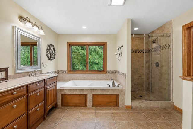 14901 Williston Lane, Minnetonka, MN 55345