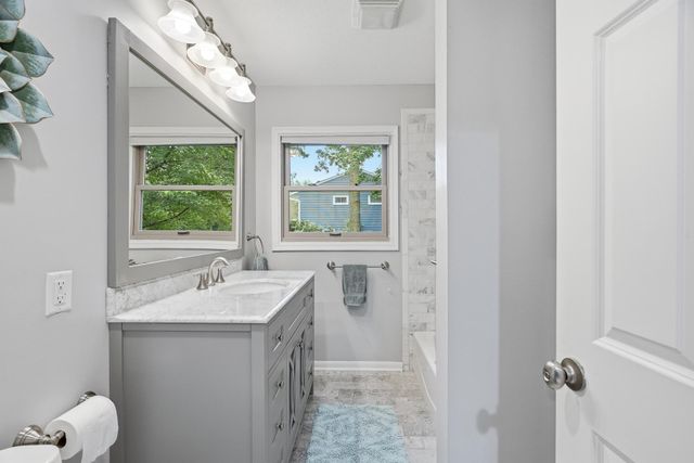 14901 Williston Lane, Minnetonka, MN 55345