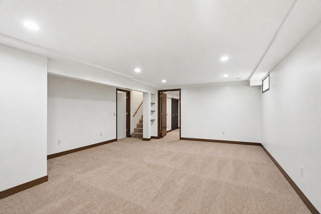 14901 Williston Lane, Minnetonka, MN 55345