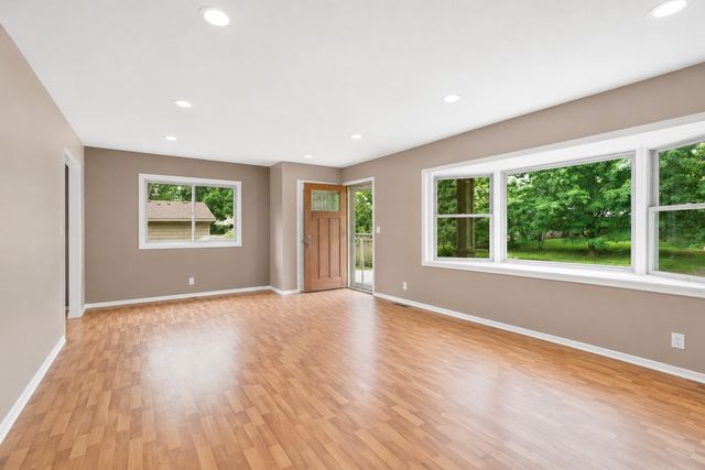 14901 Williston Lane, Minnetonka, MN 55345