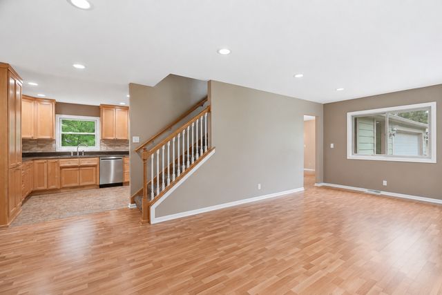 14901 Williston Lane, Minnetonka, MN 55345