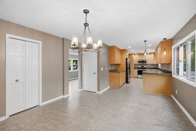 14901 Williston Lane, Minnetonka, MN 55345