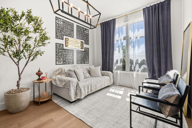 202 Smoke Tree CIR, Dripping Springs, TX 78620