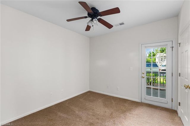 7402 Riverview Knoll Court, Clemmons, NC 27012
