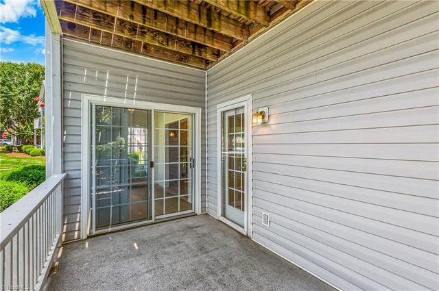 7402 Riverview Knoll Court, Clemmons, NC 27012