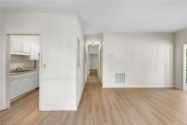 7402 Riverview Knoll Court, Clemmons, NC 27012